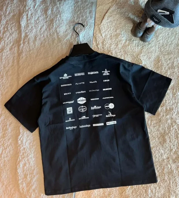 Balenciaga T-Shirt 250-39 - Image 2