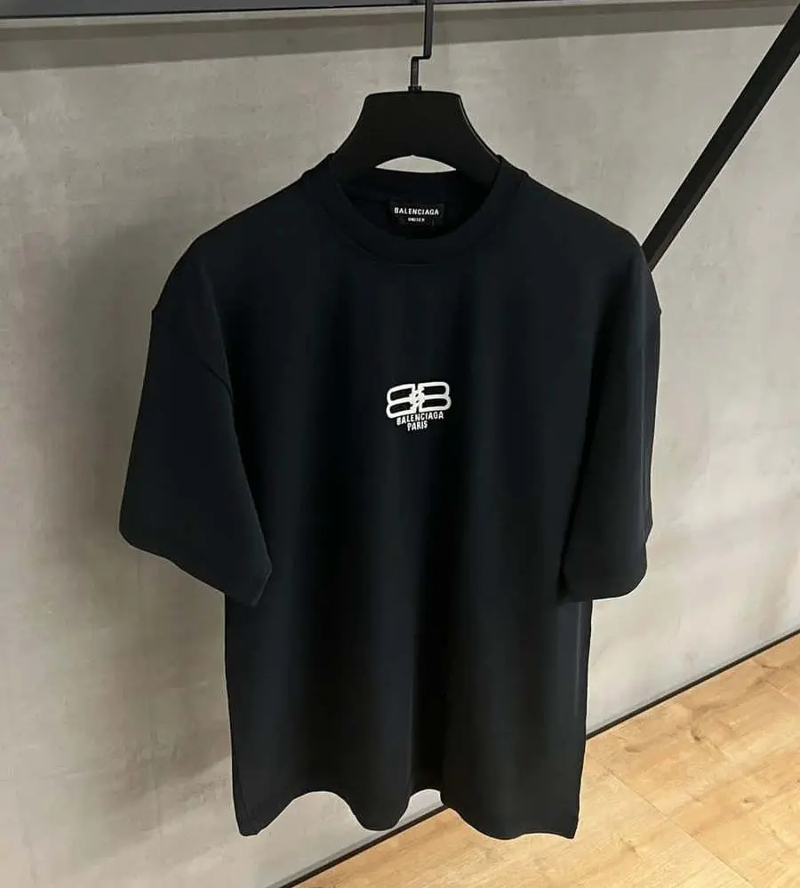 Balenciaga T-Shirt 250-44