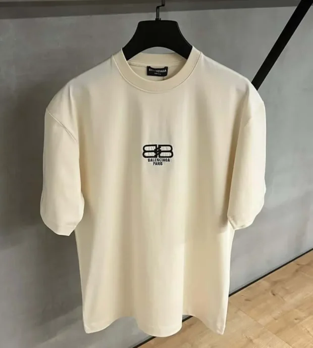 Balenciaga T-Shirt 250-45