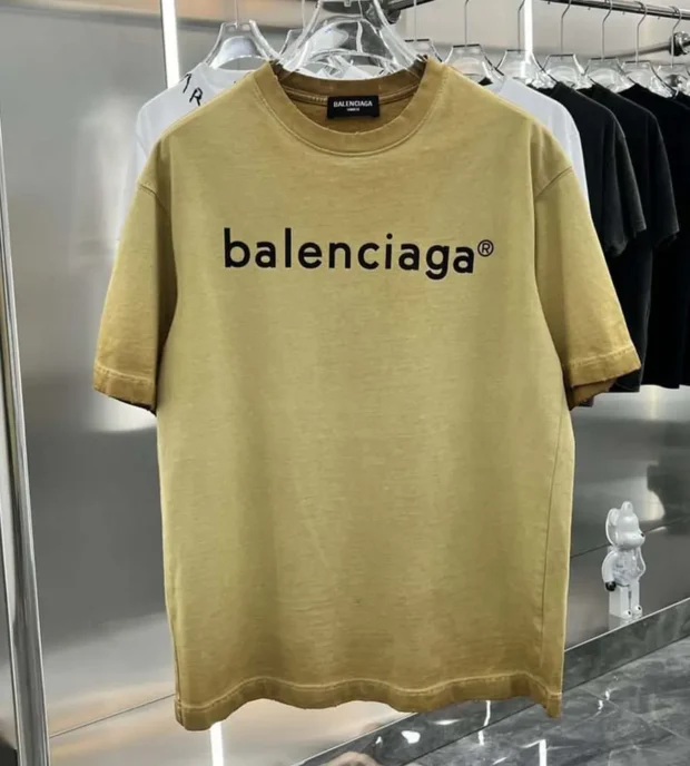 Balenciaga T-Shirt 250-49