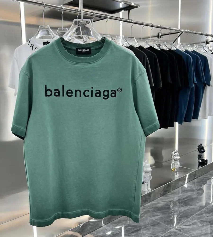 Balenciaga T-Shirt 250-51