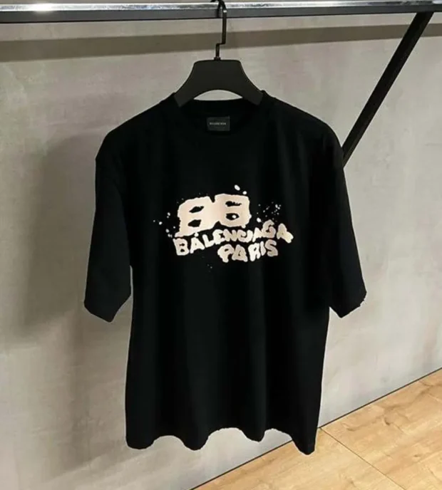 Balenciaga T-Shirt 250-60