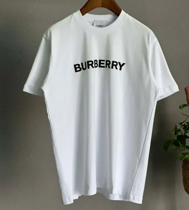 Burberry T-Shirt 250-49