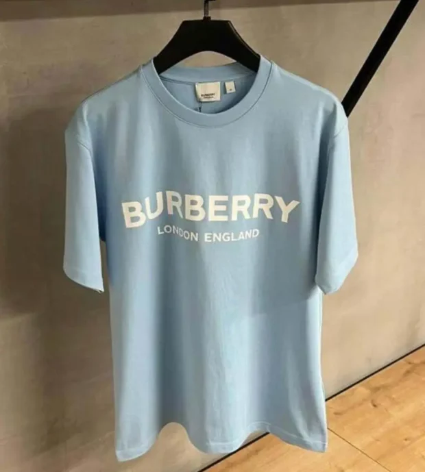 Burberry T-Shirt 250-64