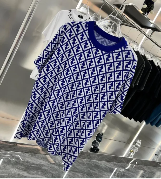 Fendi T-Shirt 250-32
