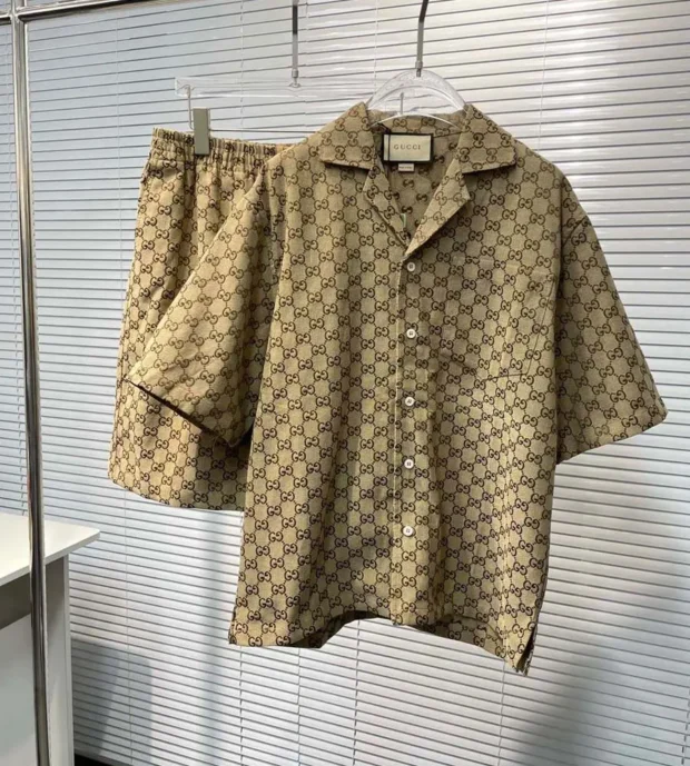 Gucci Casual Track Suit 500-1