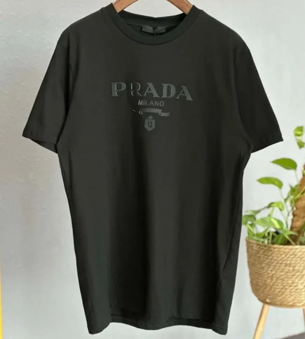 Prada T Shirt 250-40