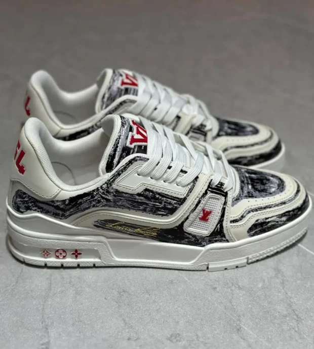 LV sneakers 950-1