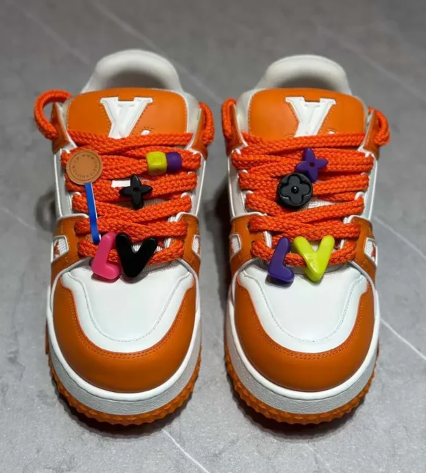 LV sneakers 950-8 - Image 2