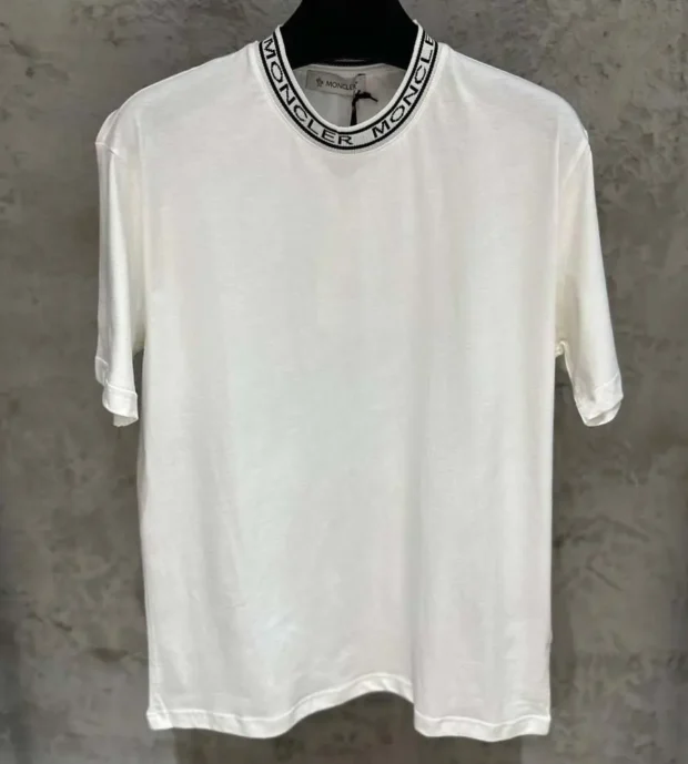 Moncler T-Shirt 250-10