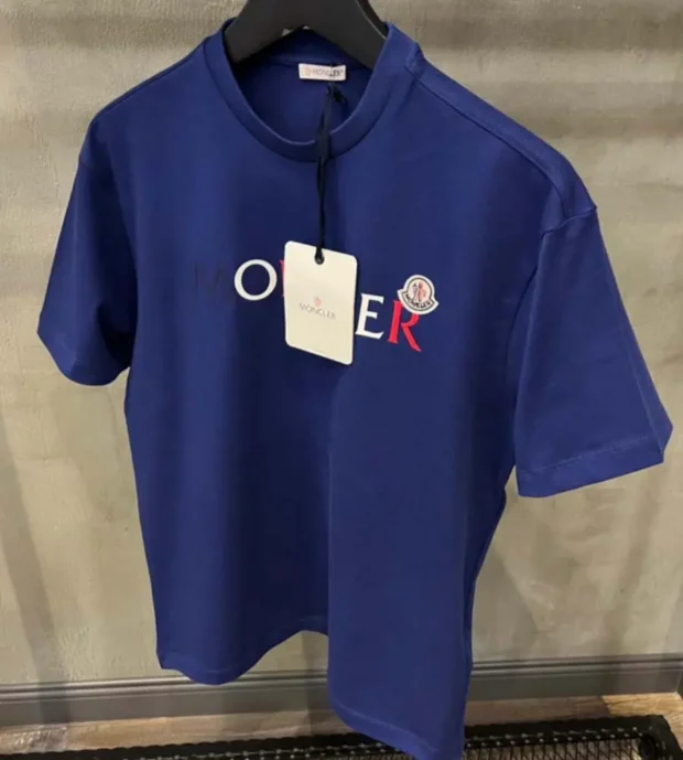Moncler T-Shirt 250-17