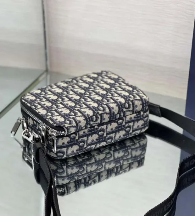 Christian Dior OBLIQUE Monogram Street Style Bag 850