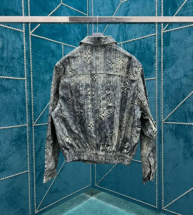 LV Denim Jacket 550-4 - Image 2