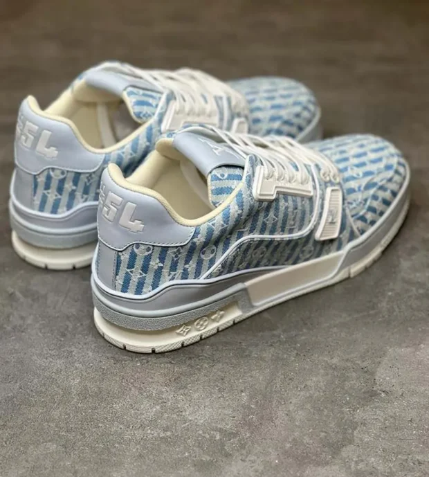 LV monogram SS LV Trainer Sneakers 800-1 - Image 2