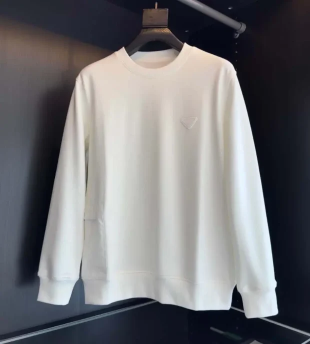 Prada Plaque Round Neck Sweatshirt 350-1