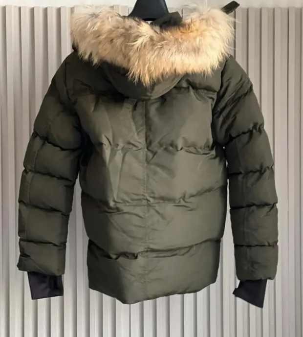 Canada Goose Jacket 950-1 - Image 2