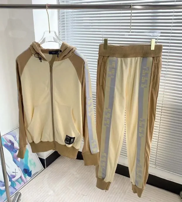 Fendi Track Suit-550