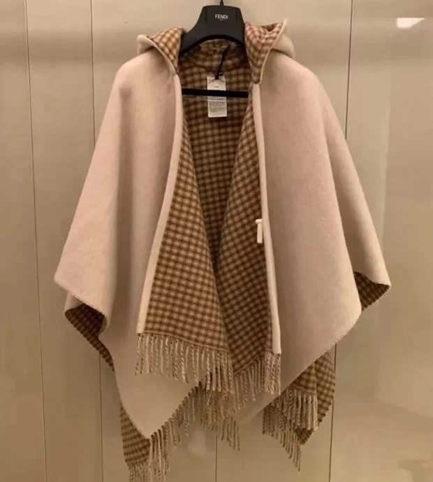 Fendi Shawl-500-1