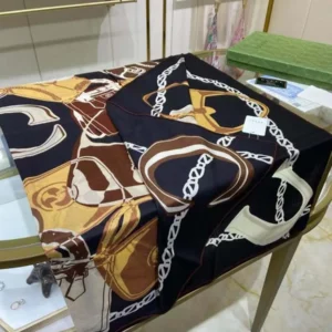Gucci Scarf and Shawl-350-4