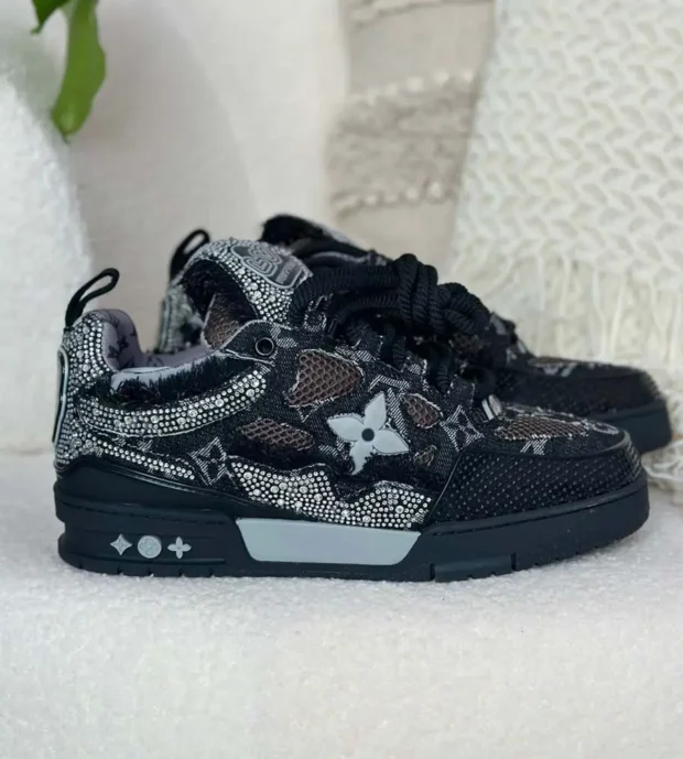 LV Sneakers-650-4 - Image 2