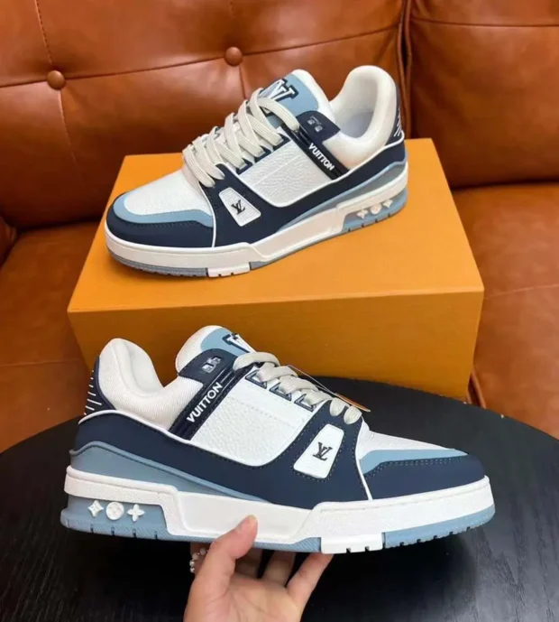 LV Sneakers-700-1 - Image 2