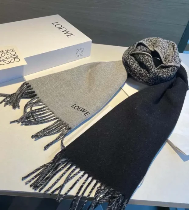 Loewe Scarf-350-5