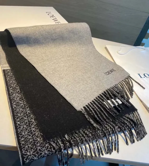 Loewe Scarf-350-5 - Image 2