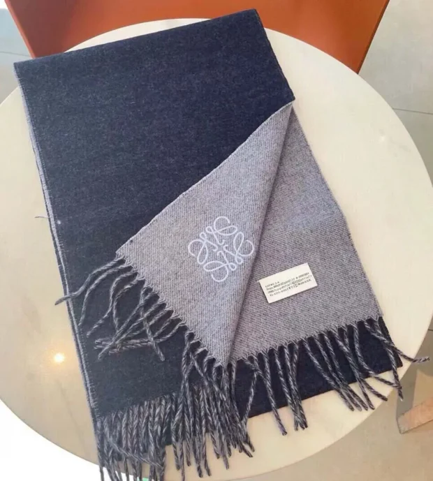 Loewe Scarf-350-18
