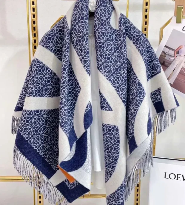 Loewe Shawl-400-2