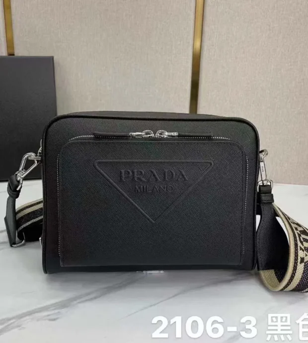 Prada Messenger Bag-850-4