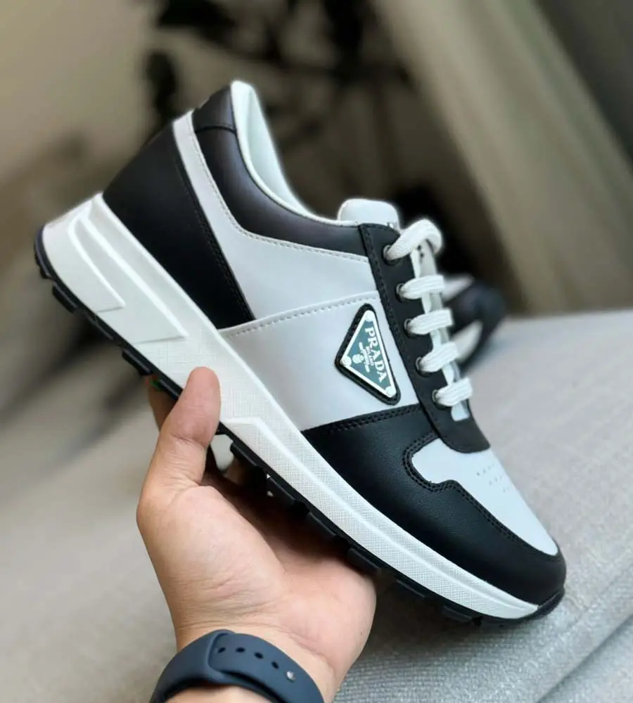 Prada Sneakers-550