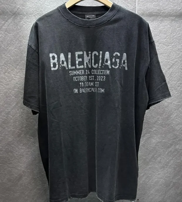 Balenciaga T-Shirt 250-95