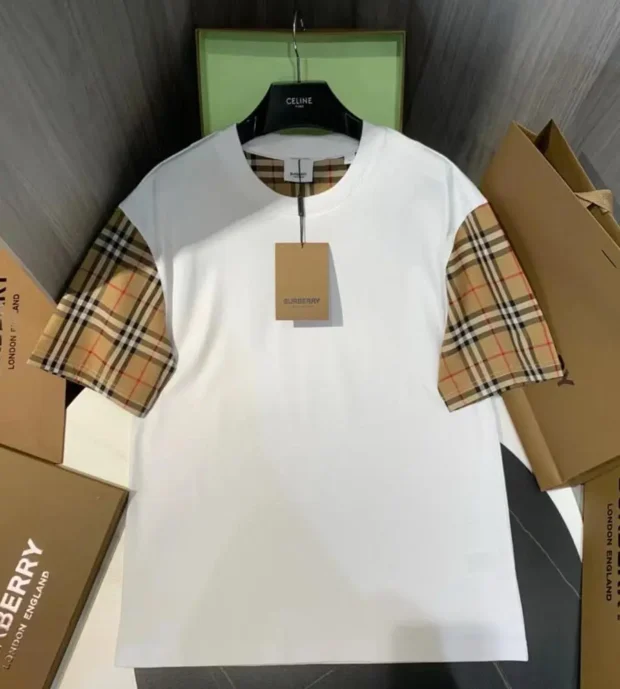 Burberry T-Shirt 250-81