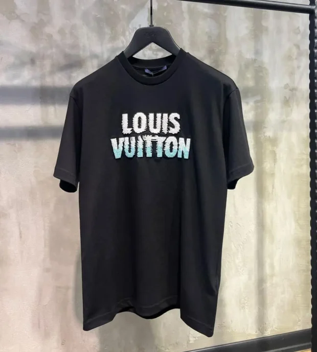 LV T Shirt-250-17