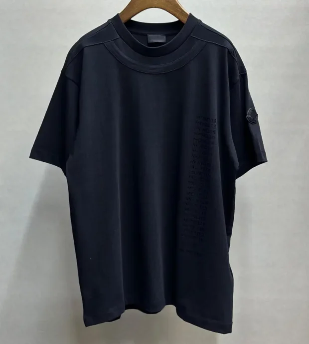 Moncler T-Shirt 250-28