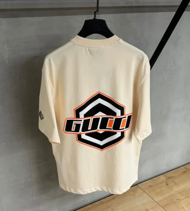 Gucci T Shirt-300-2 - Image 2