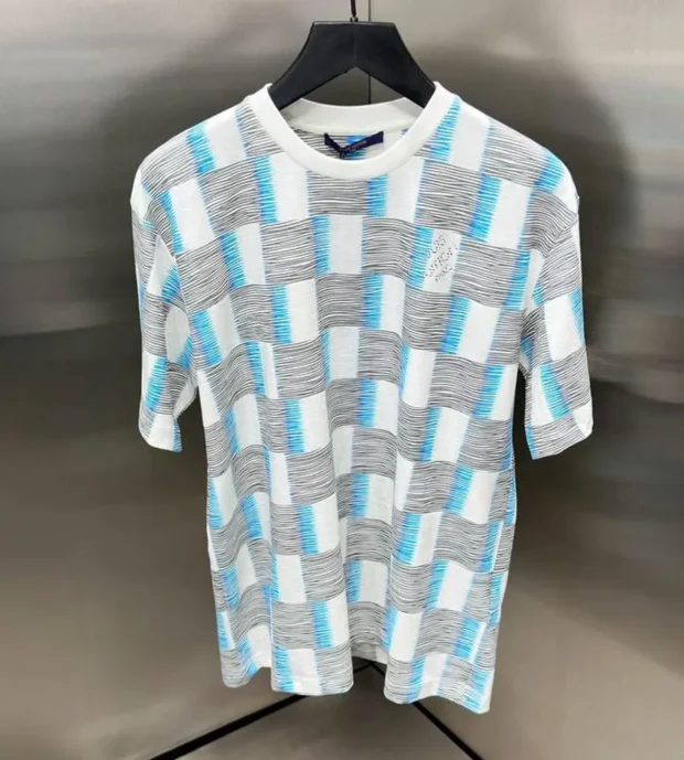 LV T Shirt-250-22