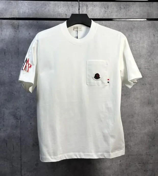 Moncler T-Shirt 250-34