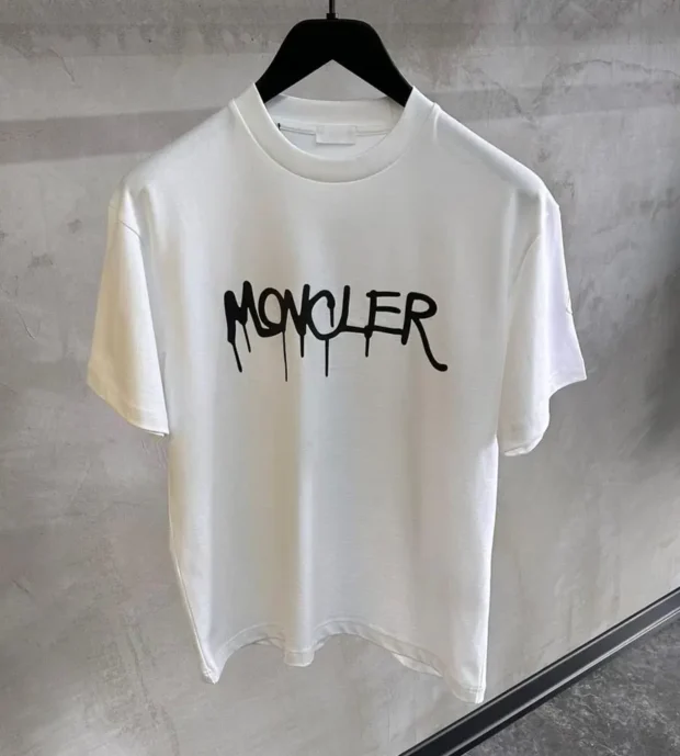 Moncler T-Shirt 250-37