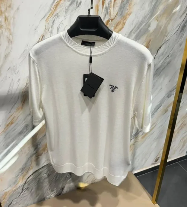 Prada T Shirt 250-63