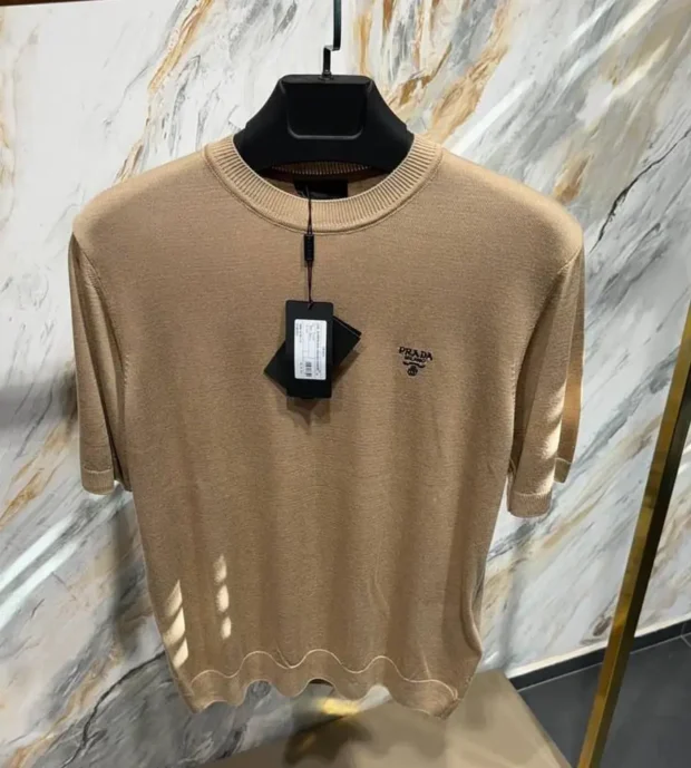 Prada T Shirt 250-64