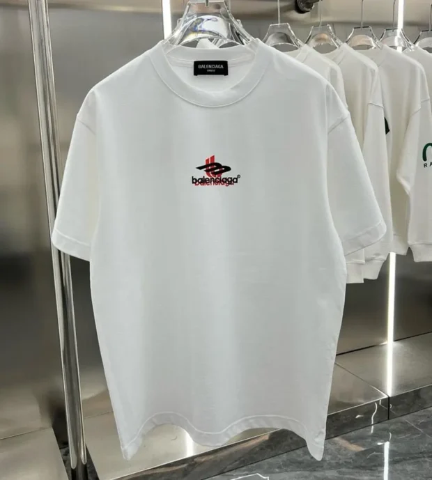 Balenciaga T-Shirt 250-115