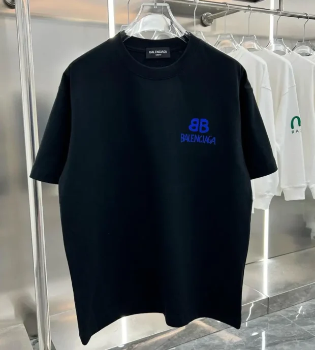 Balenciaga T-Shirt 250-116
