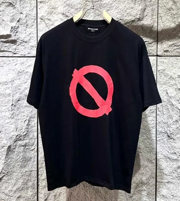 Balenciaga T-Shirt 250-123