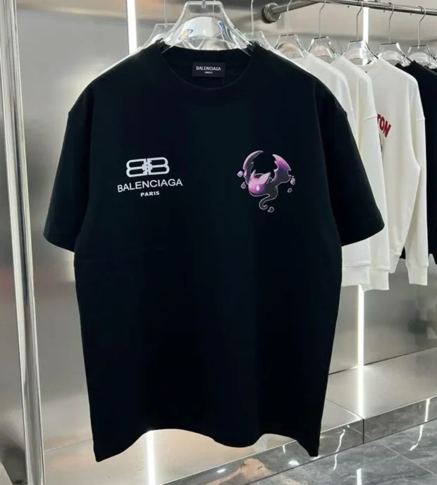 Balenciaga T-Shirt 250-127