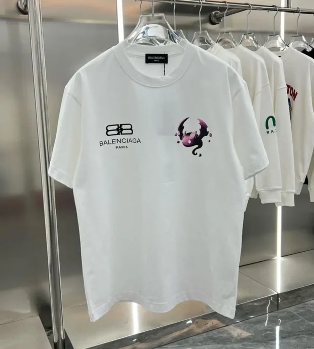 Balenciaga T-Shirt 250-128