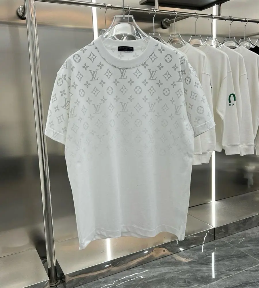 LV T Shirt-250-64