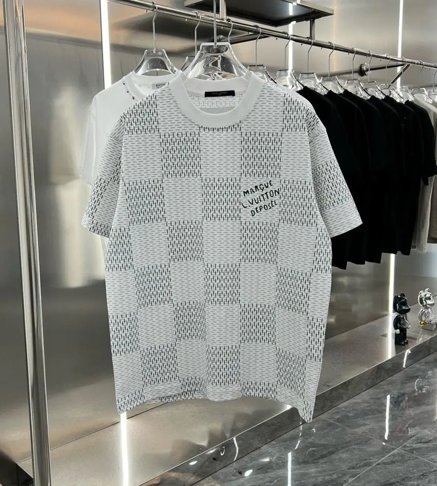 LV T Shirt-250-67