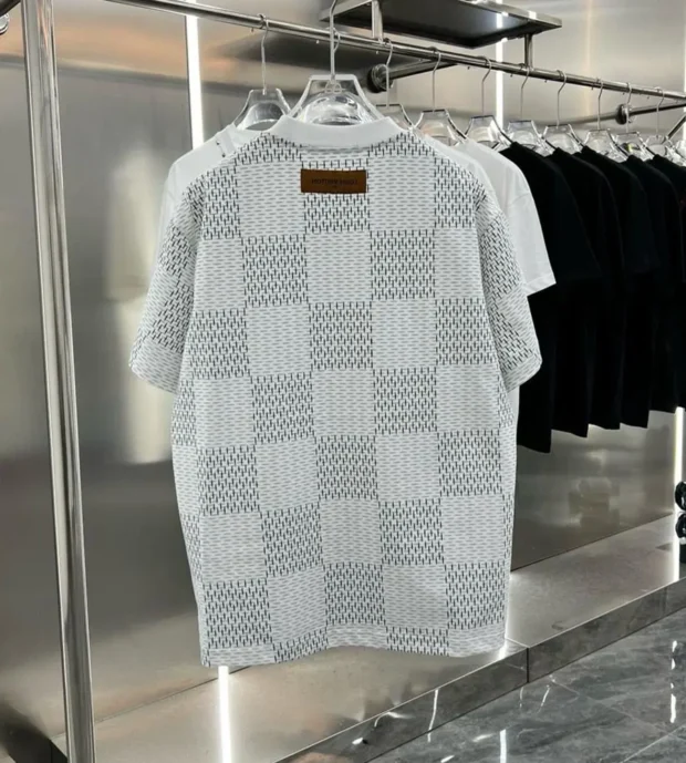 LV T Shirt-250-67 - Image 2
