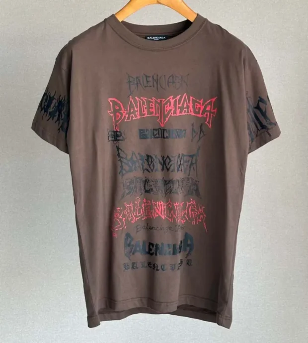 Balenciaga T-Shirt 250-137